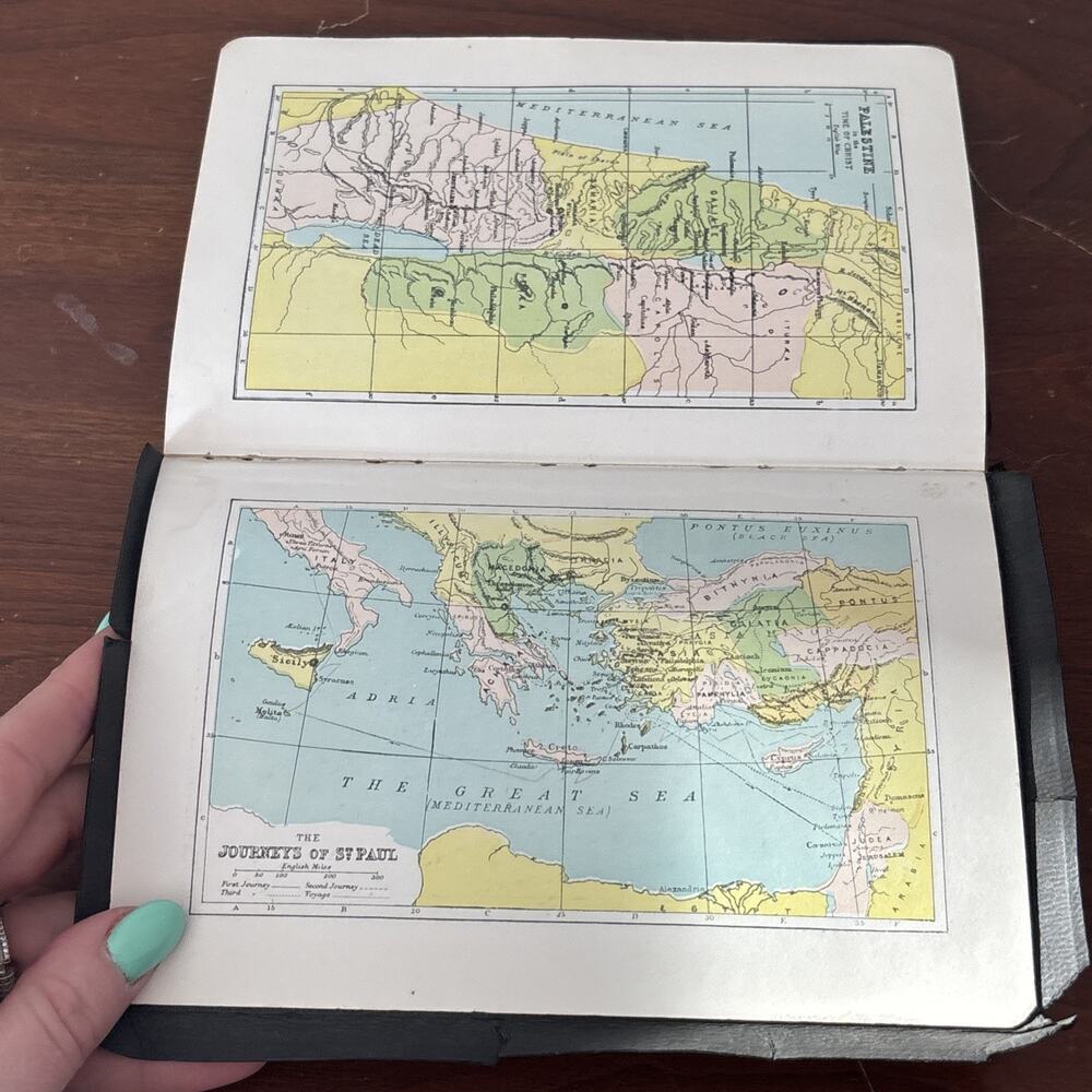 Vtg. Holy Bible KJV Red Letter Edition Old & New Testaments Books Inc Publishers - Picture 12 of 12